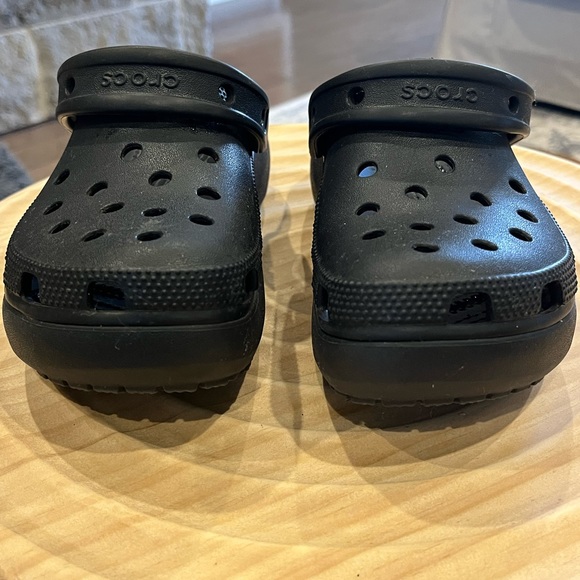🐊 CROCS Classic Womens Black Platform Clogs 🖤 - Picture 6 of 11
